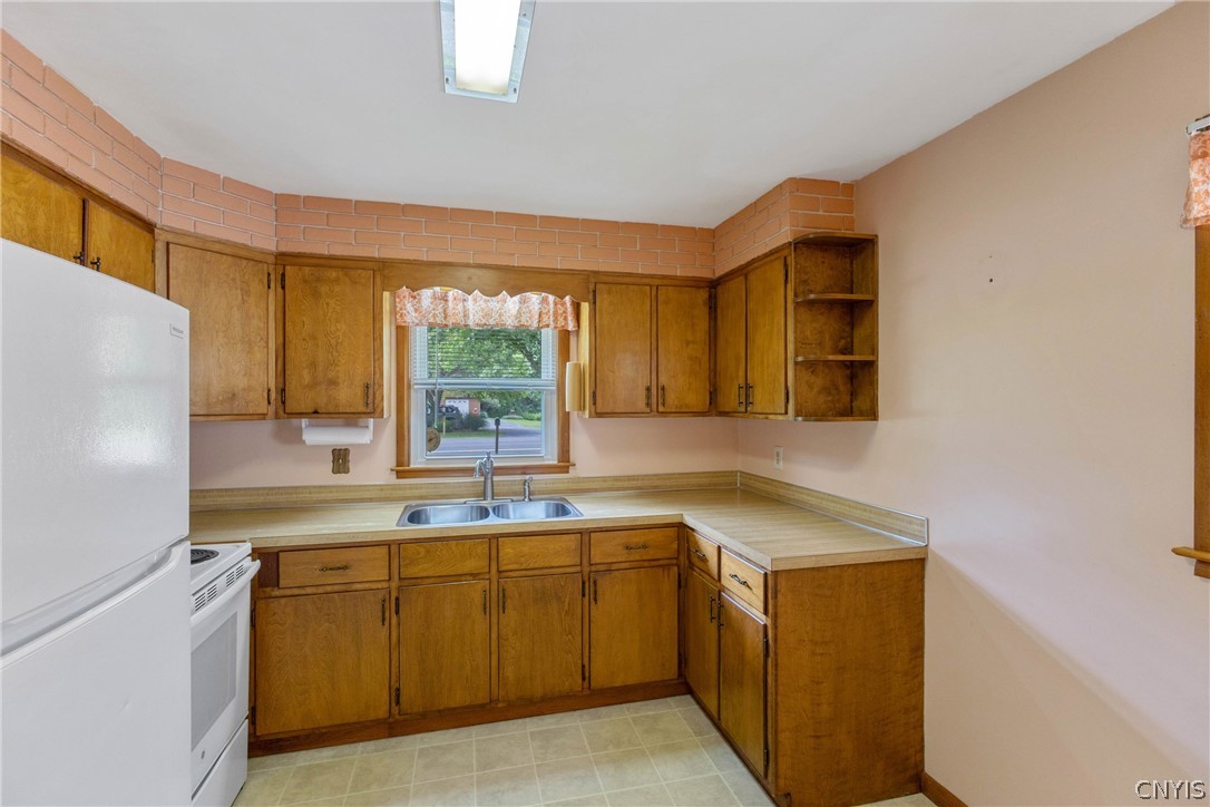 8252 Maple Road Clay, NY 13041 - Photo 23 of 49
