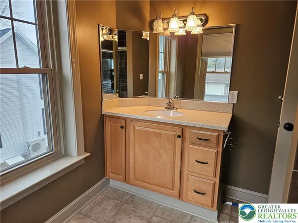 $2,300 | 8115 Main Street, Fogelsville, PA 18051