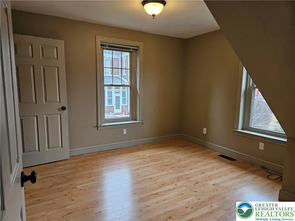 $2,300 | 8115 Main Street, Fogelsville, PA 18051