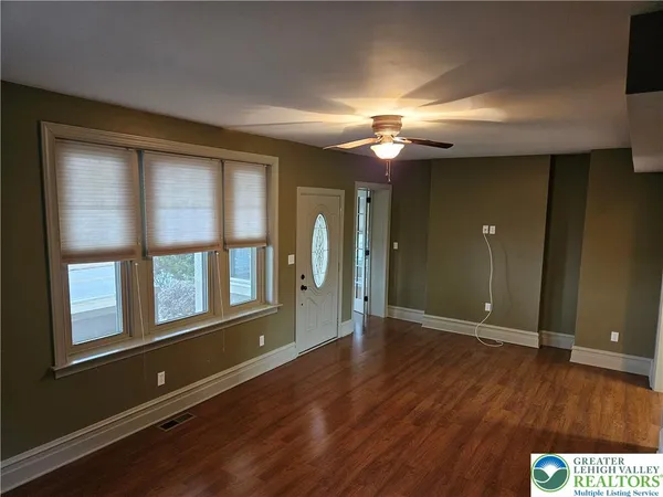 $2,300 | 8115 Main Street, Fogelsville, PA 18051
