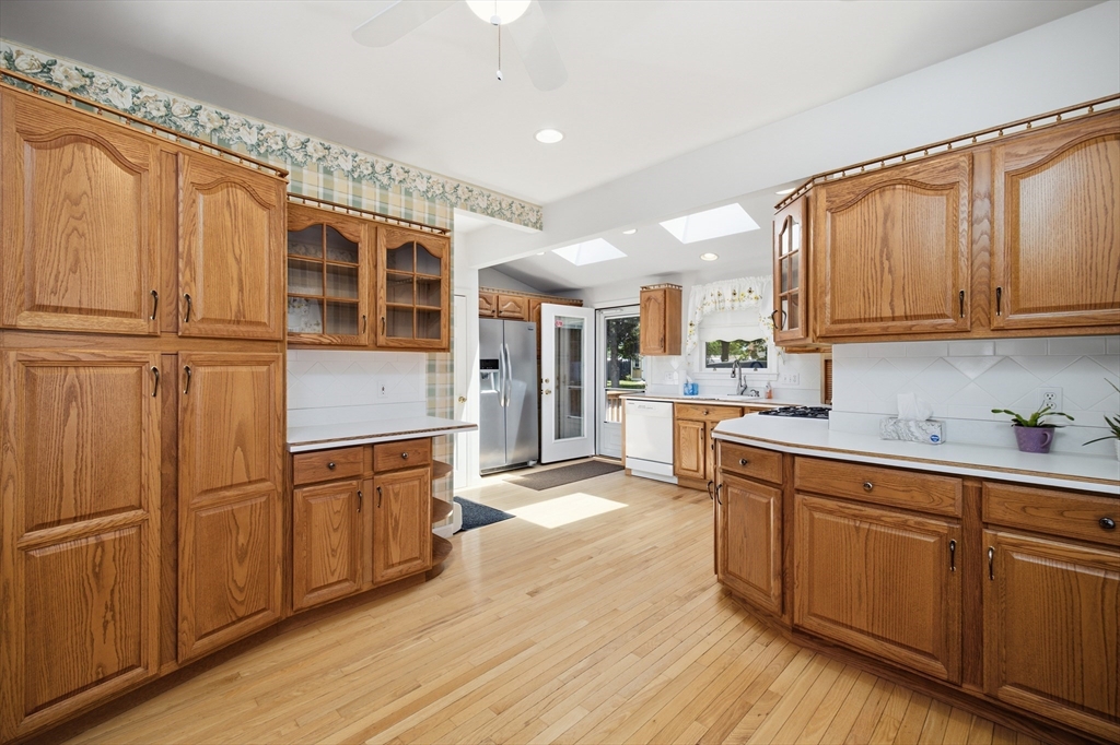 79 Prospect Street Canton, MA 02021 - Photo 12 of 39