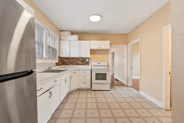 $239,000 | 1809 Ogden Avenue, Lisle, IL 60532
