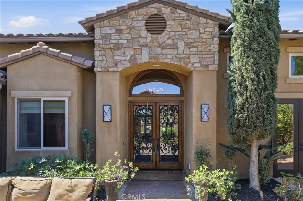 14779 Wood Riverside, CA 92508 - Photo 7 of 70 a front view of a house