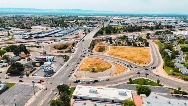 $1,500,000 | 2315 Central Avenue, Ceres, CA 95307