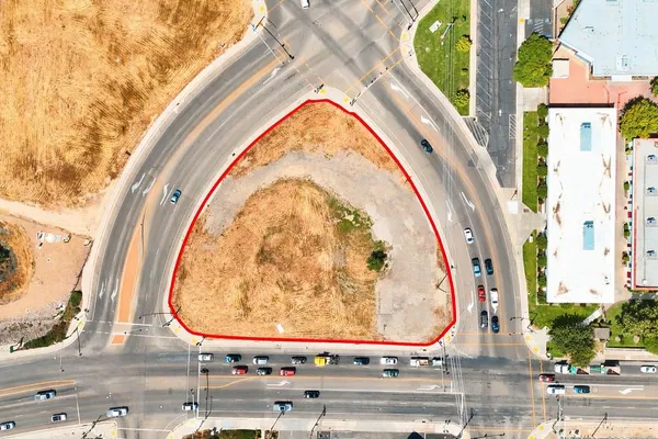 $1,500,000 | 2315 Central Avenue, Ceres, CA 95307