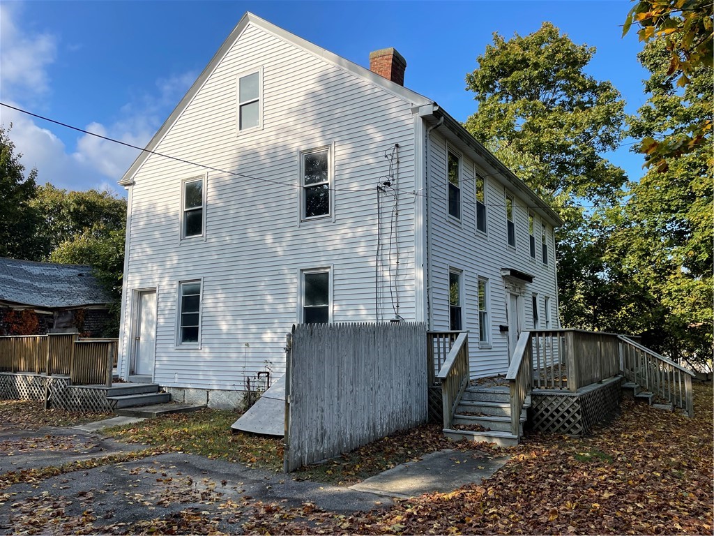 439 Main Road Tiverton, RI 02878 - Photo 3 of 16