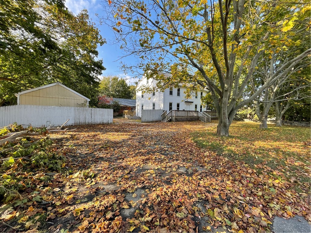 439 Main Road Tiverton, RI 02878 - Photo 9 of 16