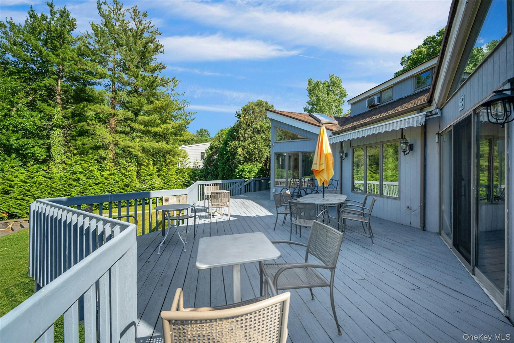 2 Meadowwood Lane Rye, NY 10580 - Photo 3 of 26