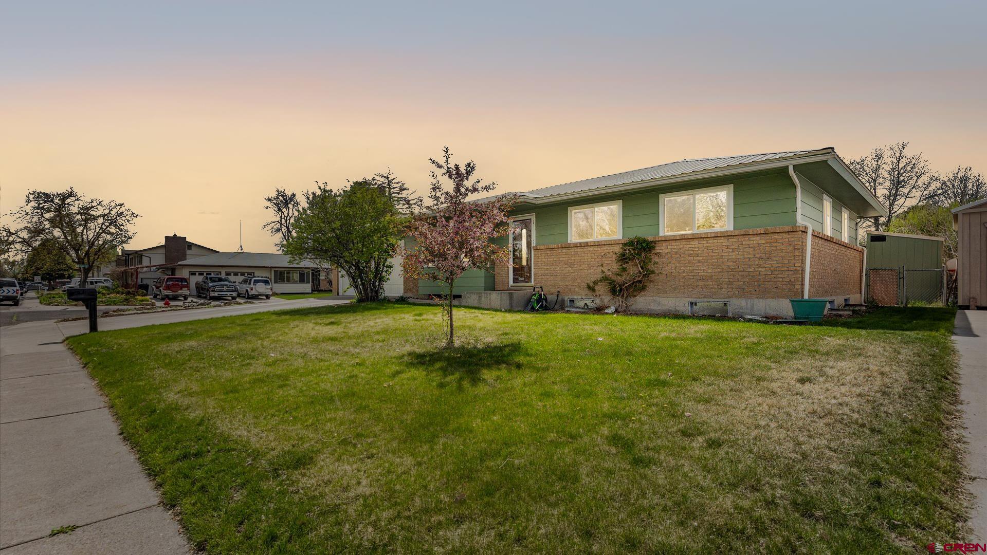 1424 Dover Road Montrose, CO 81401 - Photo 2 of 44