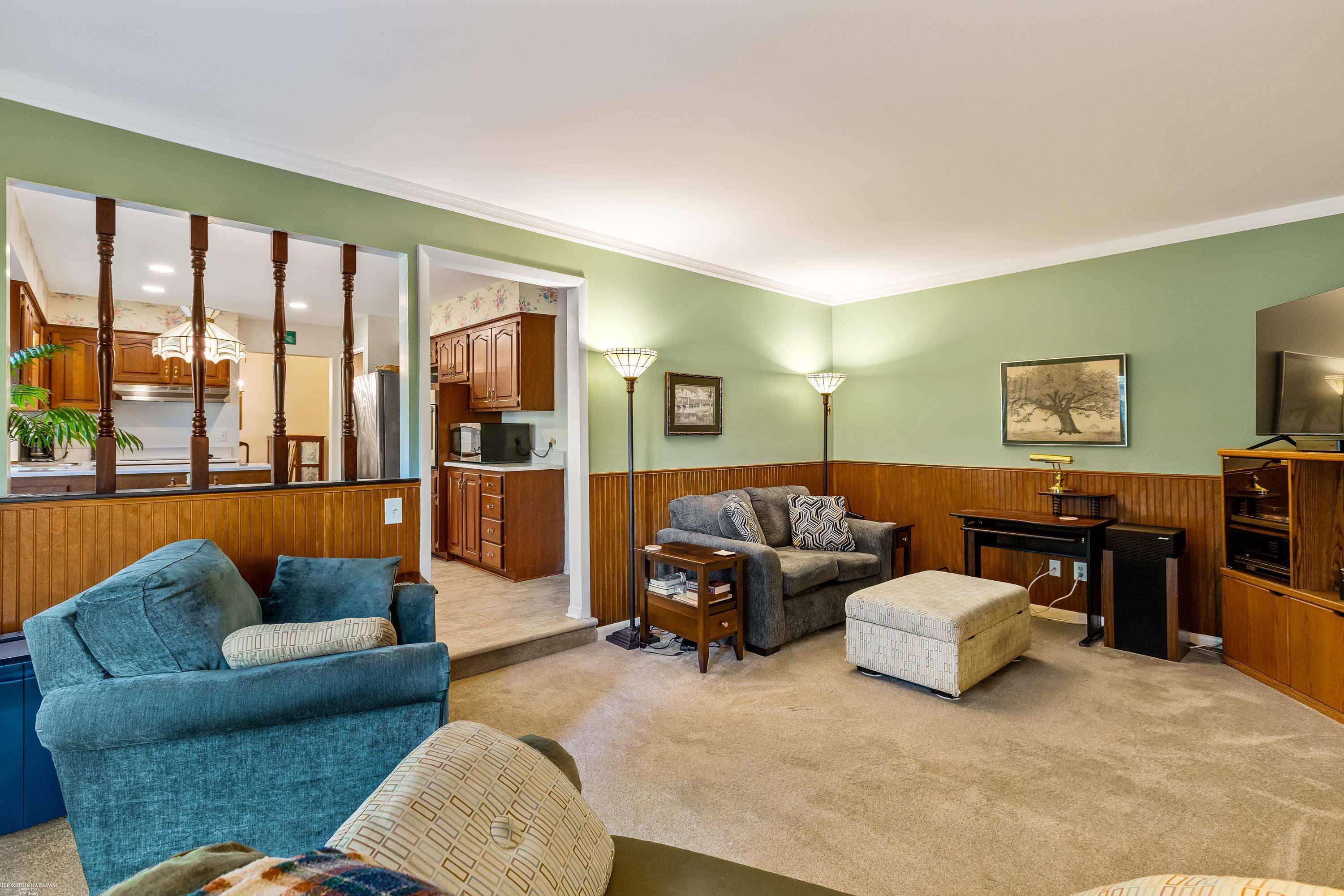 681 Lake Forest Road Rochester Hills, MI 48309 - Photo 15 of 41
