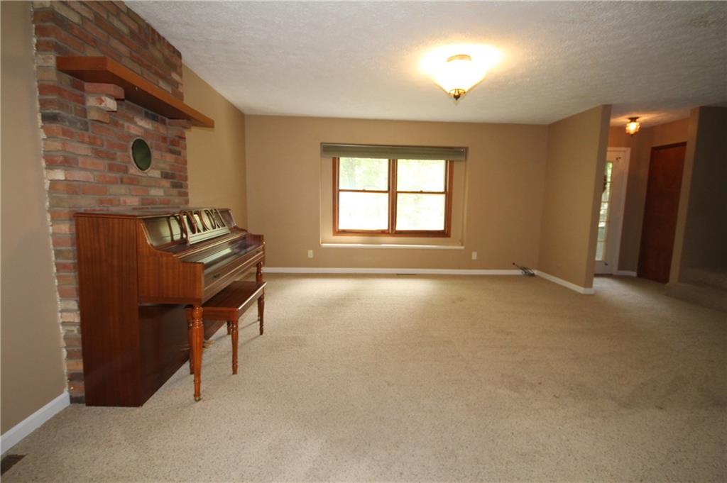 6525 South Sprague Road Columbus, IN 47201 - Photo 17 of 46