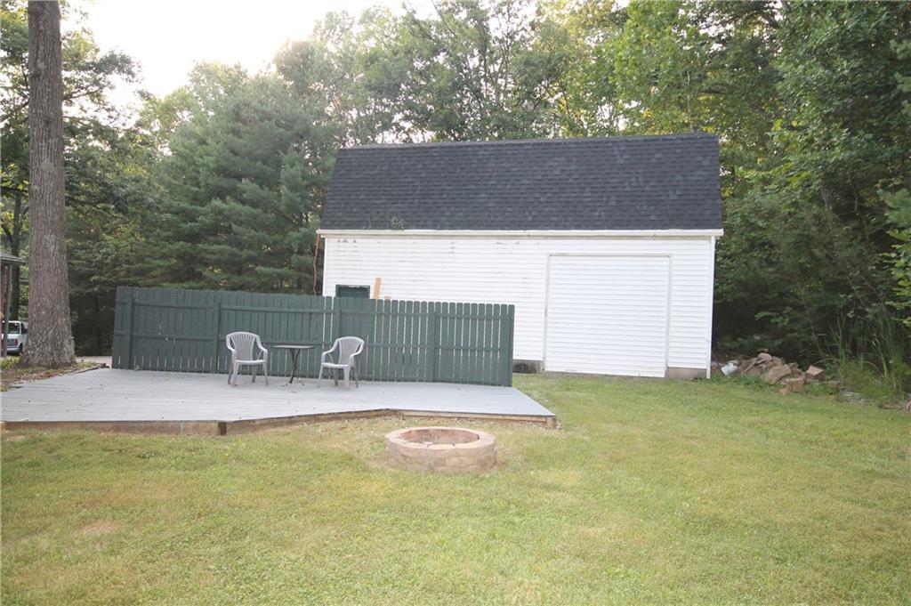 6525 South Sprague Road Columbus, IN 47201 - Photo 3 of 46