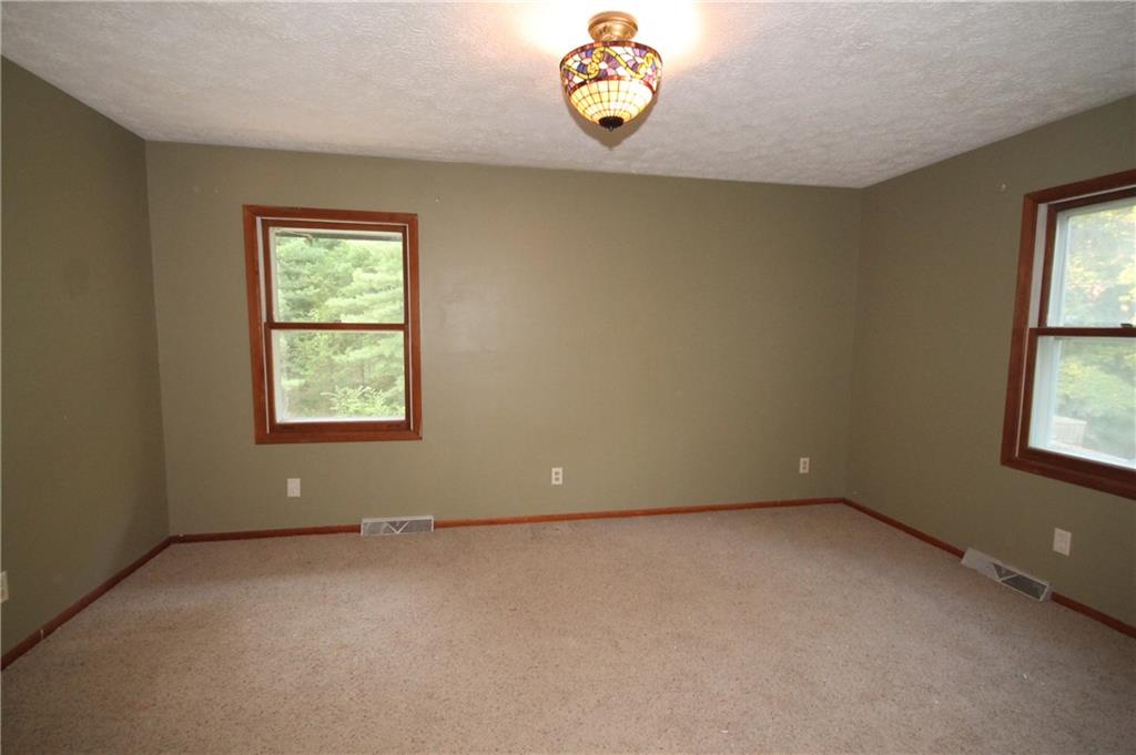 6525 South Sprague Road Columbus, IN 47201 - Photo 26 of 46