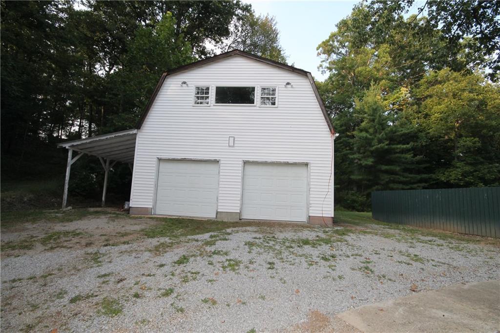 6525 South Sprague Road Columbus, IN 47201 - Photo 8 of 46