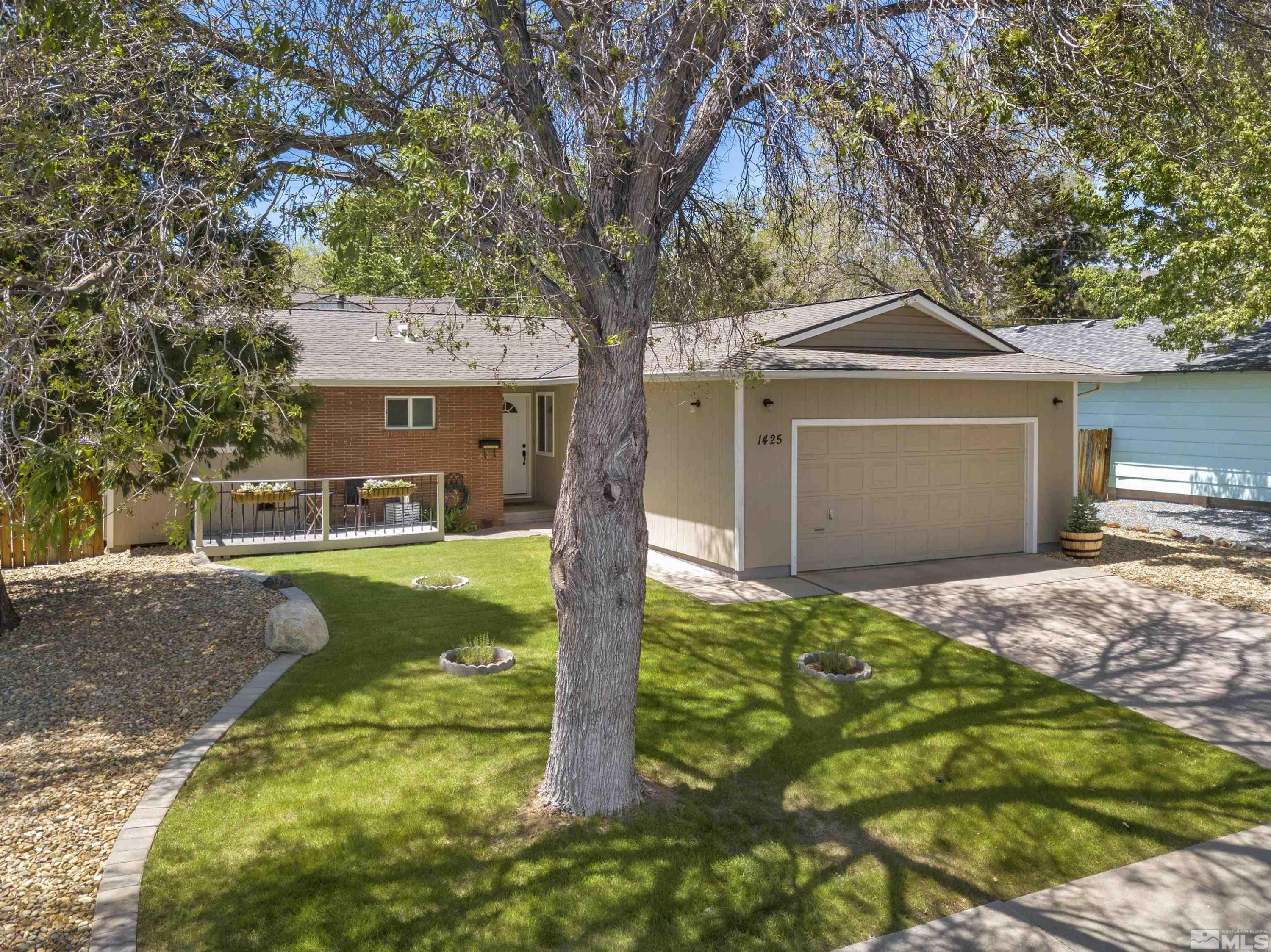 1425 Bridgewood Lane Reno, NV 89503 - Photo 3 of 31 Photo 3