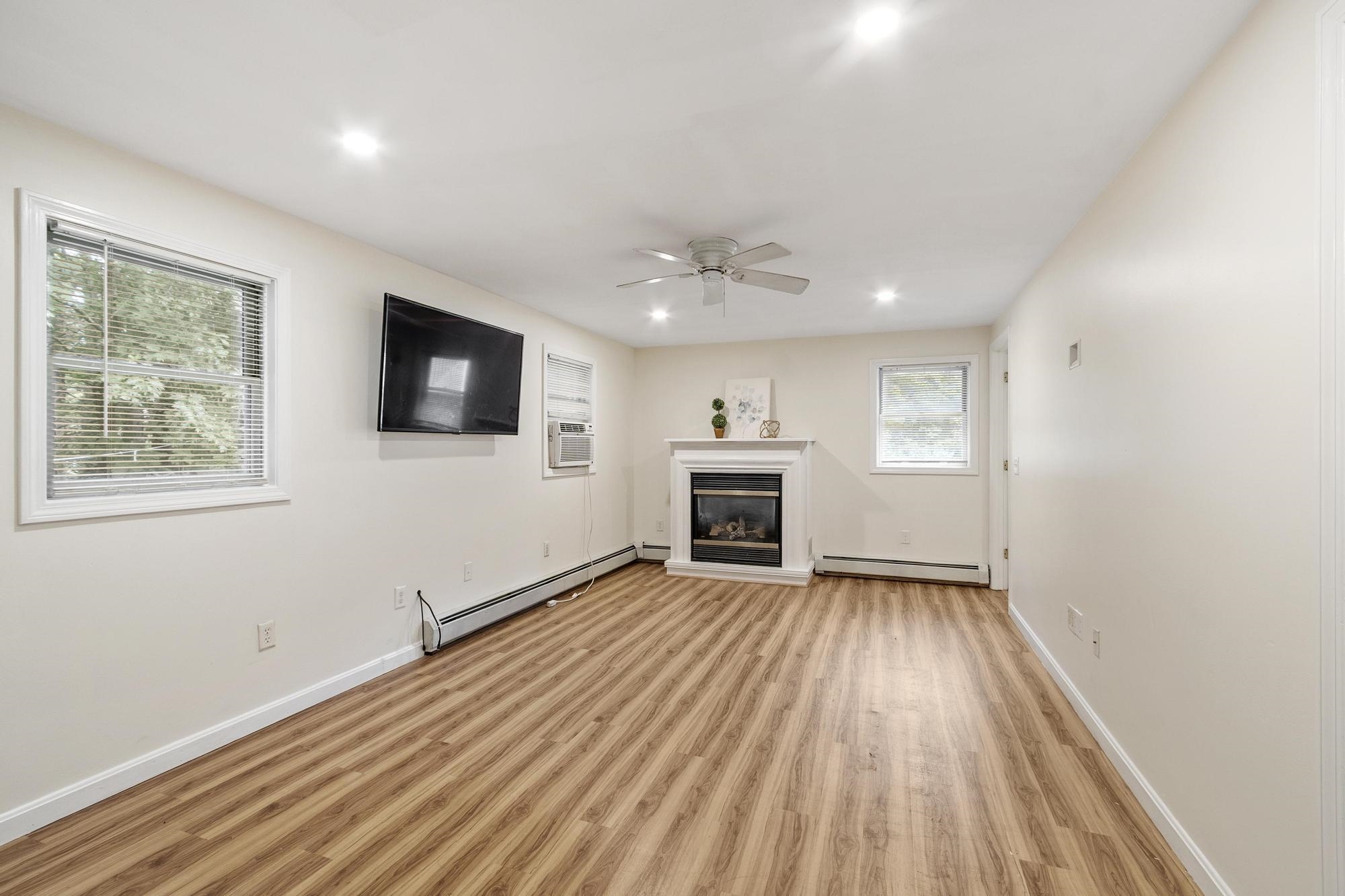 113 Newton Road Plaistow, NH 03865 - Photo 36 of 60