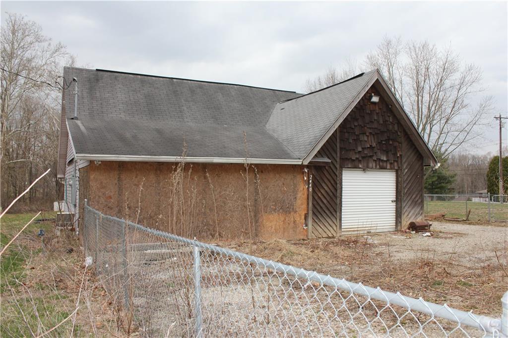 2440 Wilbur Road Martinsville, IN 46151 - Photo 3 of 14 Gallery Image 3