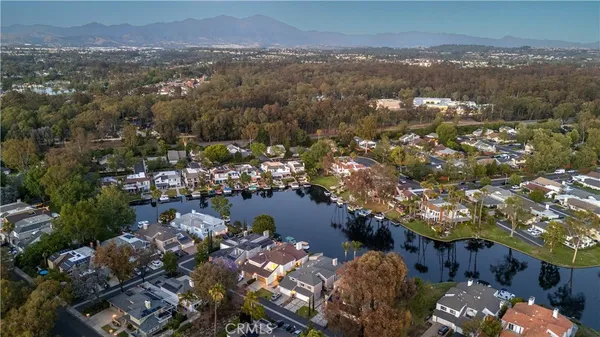 $2,025,000 | 22526 Lake Forest Lane, Lake Forest, CA 92630