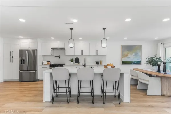 $2,025,000 | 22526 Lake Forest Lane, Lake Forest, CA 92630