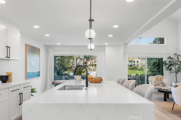 $2,025,000 | 22526 Lake Forest Lane, Lake Forest, CA 92630