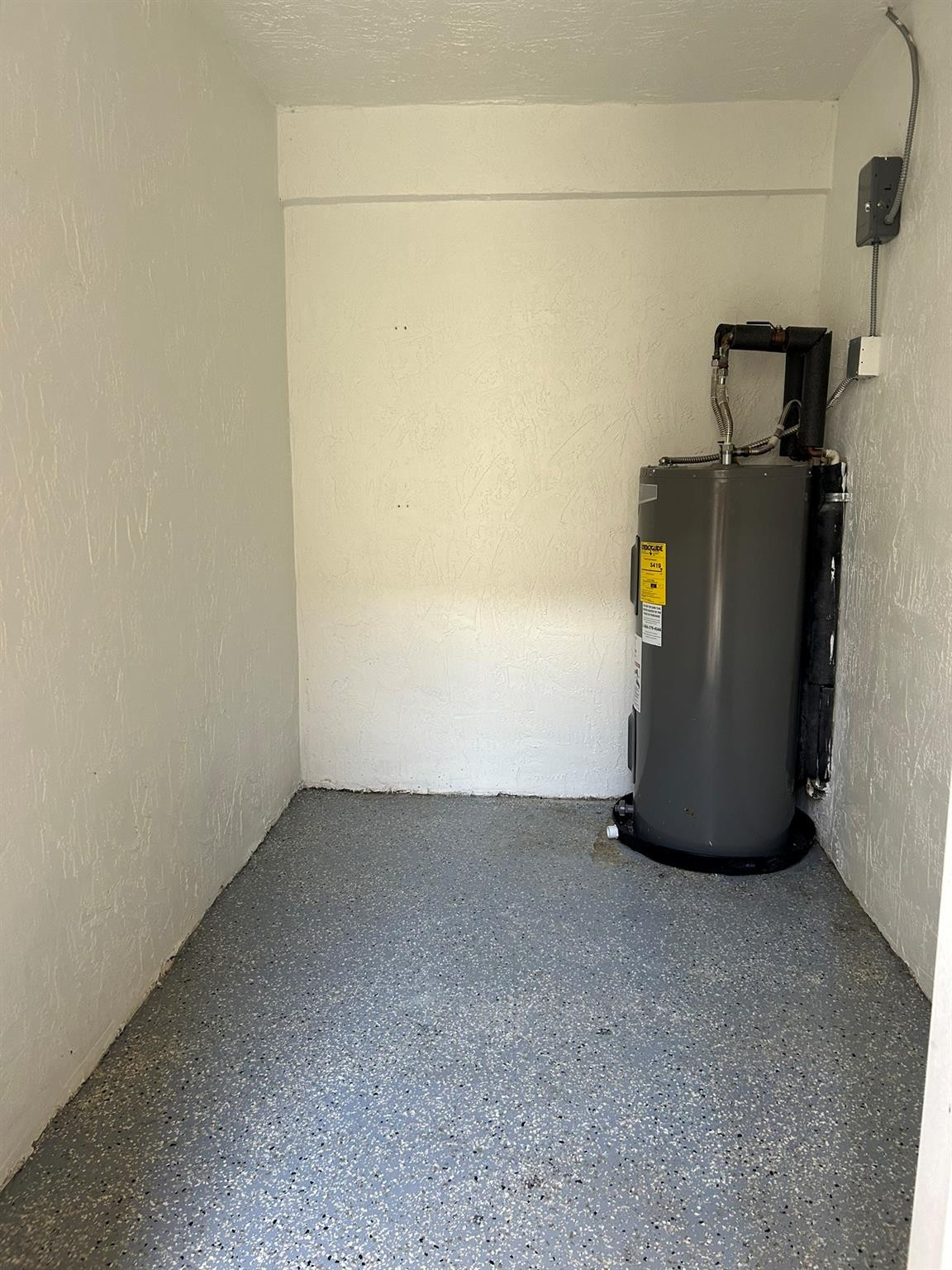 16223 Emerald Cove Road, Unit 16223 Weston, FL 33331 - Photo 6 of 38 a view of water heater room