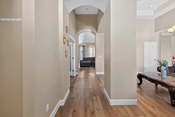$489,999 | 1983 Malvasia Court, Tulare, CA 93274