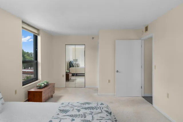 $185,000 | 6615 Lake Shore Drive South, Unit 517, Richfield, MN 55423