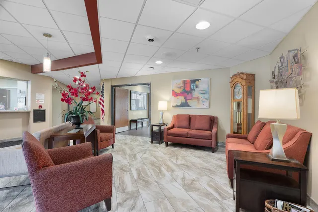 $185,000 | 6615 Lake Shore Drive South, Unit 517, Richfield, MN 55423