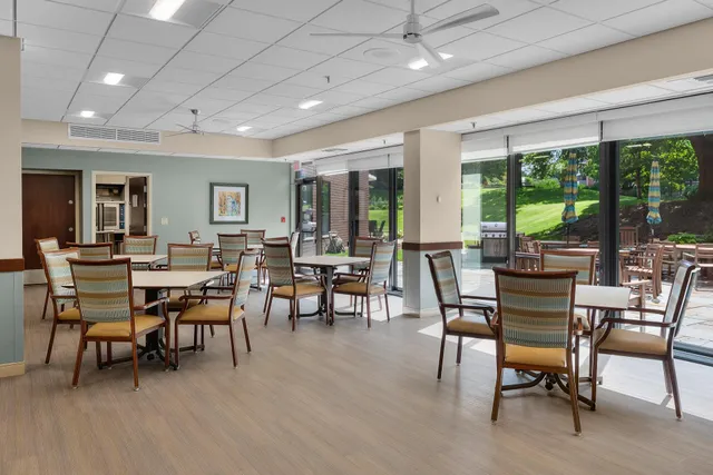 $185,000 | 6615 Lake Shore Drive South, Unit 517, Richfield, MN 55423