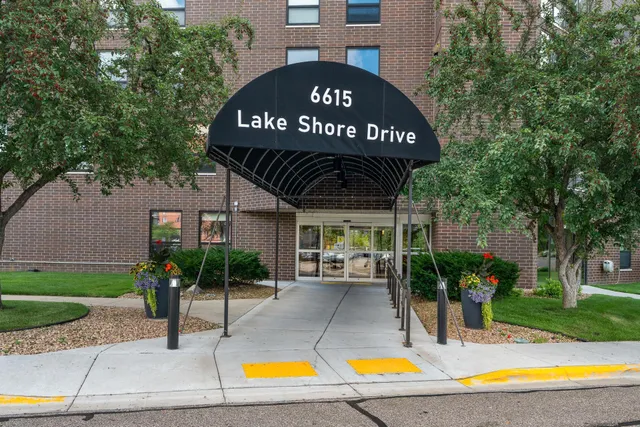 $185,000 | 6615 Lake Shore Drive South, Unit 517, Richfield, MN 55423