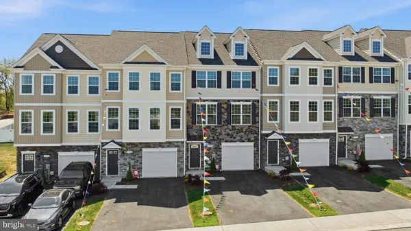 $467,400 | 135 Potomac Court, Prince Frederick, MD 20678
