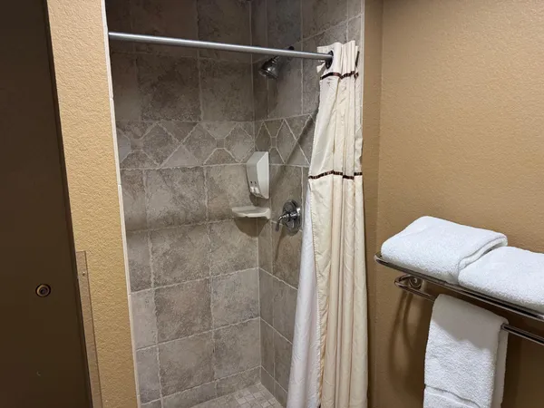 $236,750 | 2411 River Wisconsin Dells Wi 53965, Unit 2227, Wisconsin Dells, WI 53965