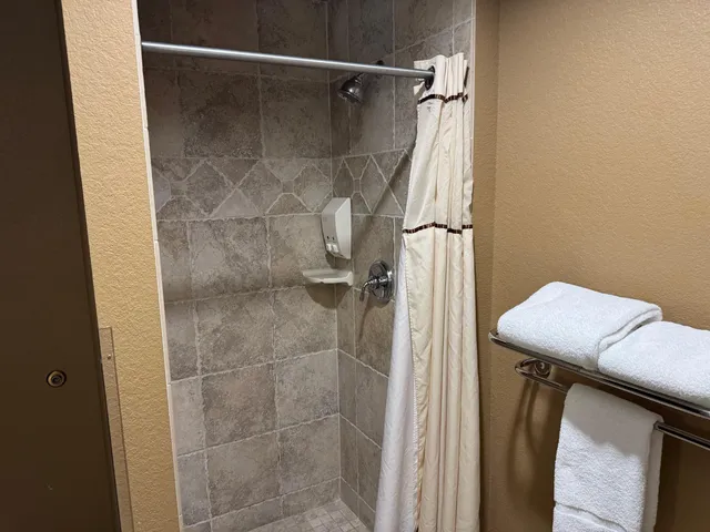 $236,750 | 2411 River Wisconsin Dells Wi 53965, Unit 2227, Wisconsin Dells, WI 53965