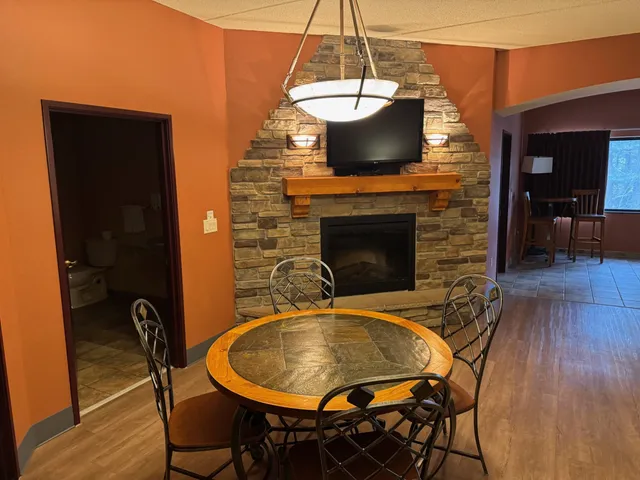 $236,750 | 2411 River Wisconsin Dells Wi 53965, Unit 2227, Wisconsin Dells, WI 53965