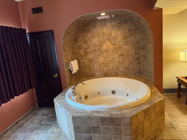 $236,750 | 2411 River Wisconsin Dells Wi 53965, Unit 2227, Wisconsin Dells, WI 53965