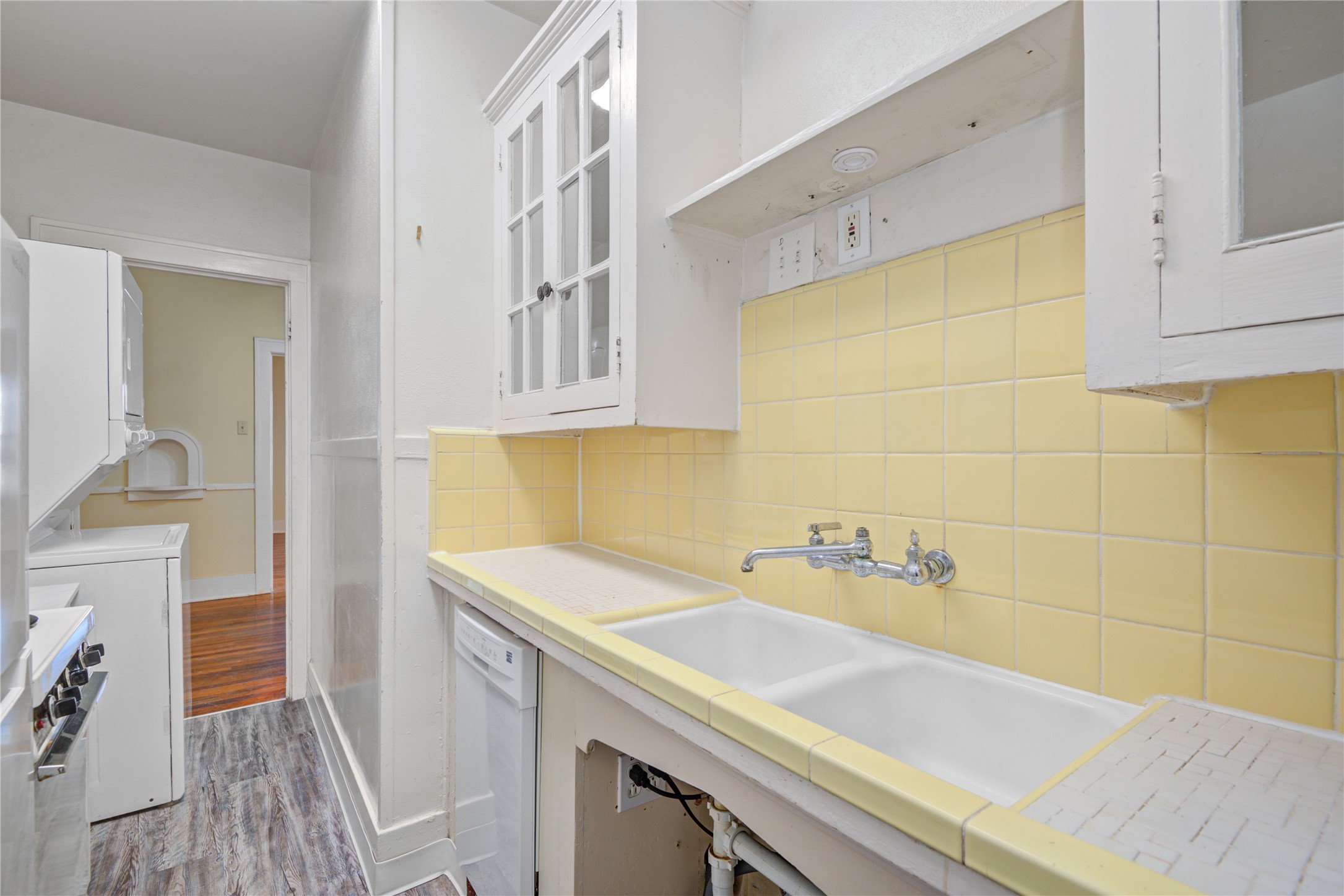 401 West Clay Street, Unit 4 Houston, TX 77019 - Photo 14 of 27