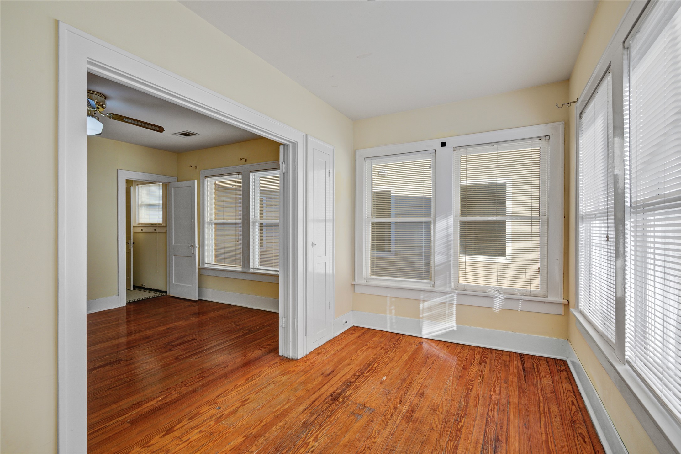 401 West Clay Street, Unit 4 Houston, TX 77019 - Photo 19 of 27