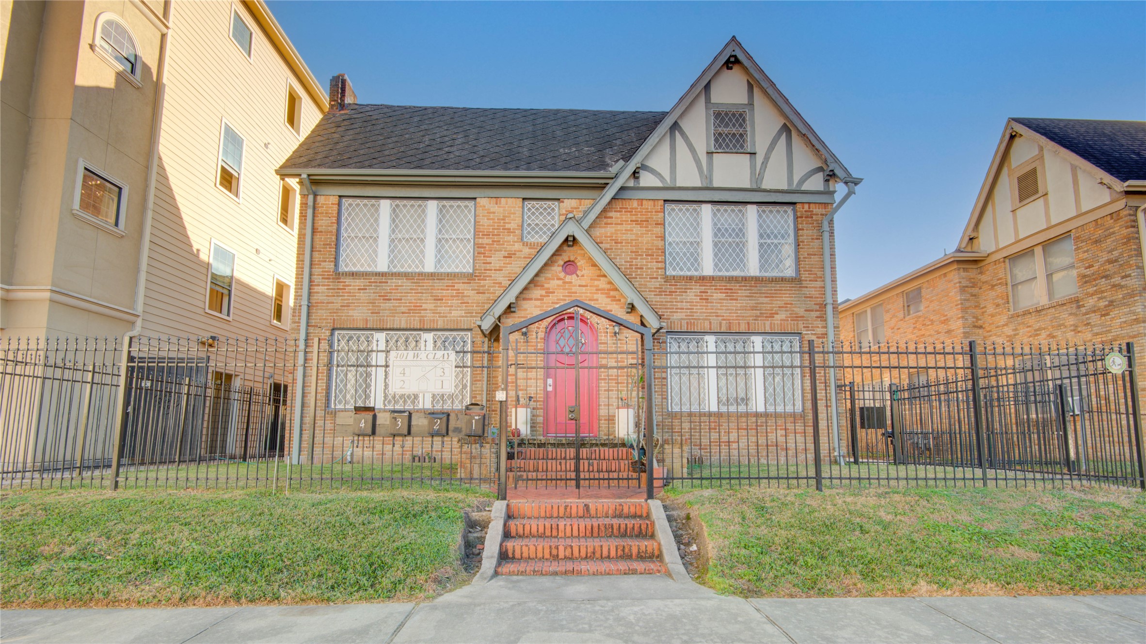 401 West Clay Street, Unit 4 Houston, TX 77019 - Photo 2 of 27