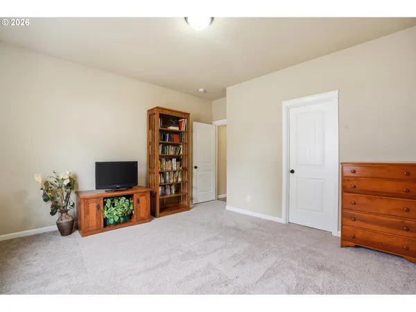 $525,000 | 3188 36th Avenue Southeast, Albany, OR 97322