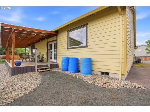$525,000 | 3188 36th Avenue Southeast, Albany, OR 97322