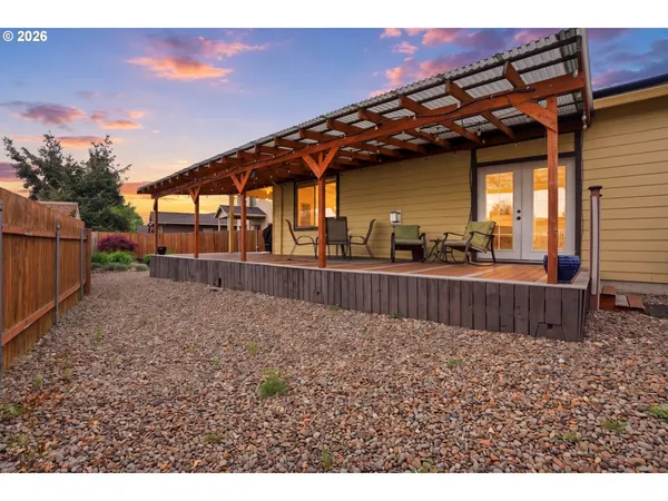 $525,000 | 3188 36th Avenue Southeast, Albany, OR 97322