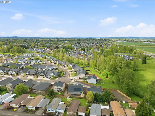 $525,000 | 3188 36th Avenue Southeast, Albany, OR 97322