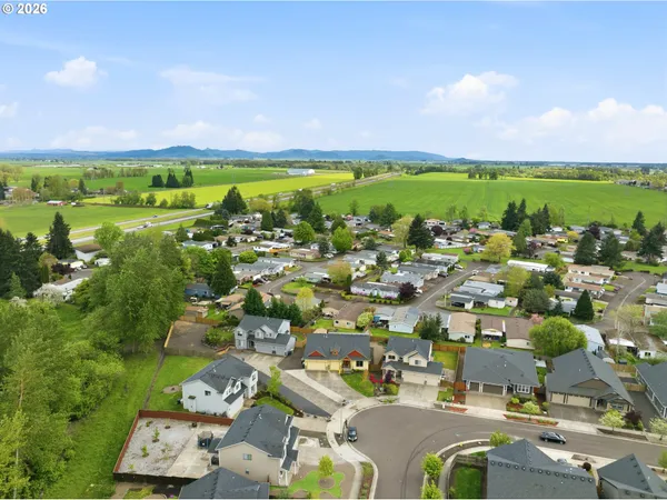 $525,000 | 3188 36th Avenue Southeast, Albany, OR 97322