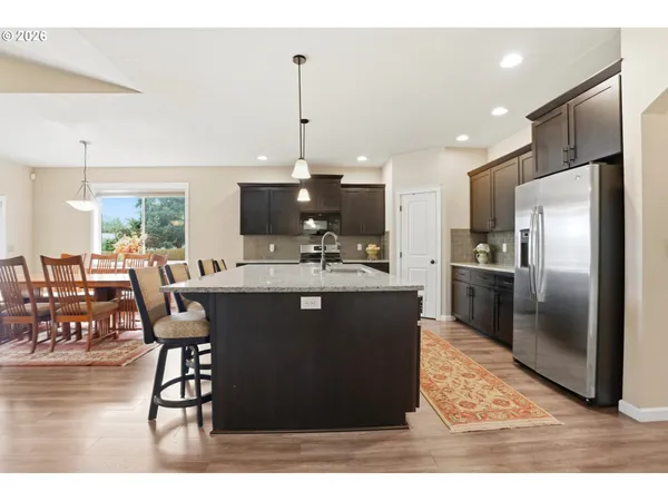 $525,000 | 3188 36th Avenue Southeast, Albany, OR 97322