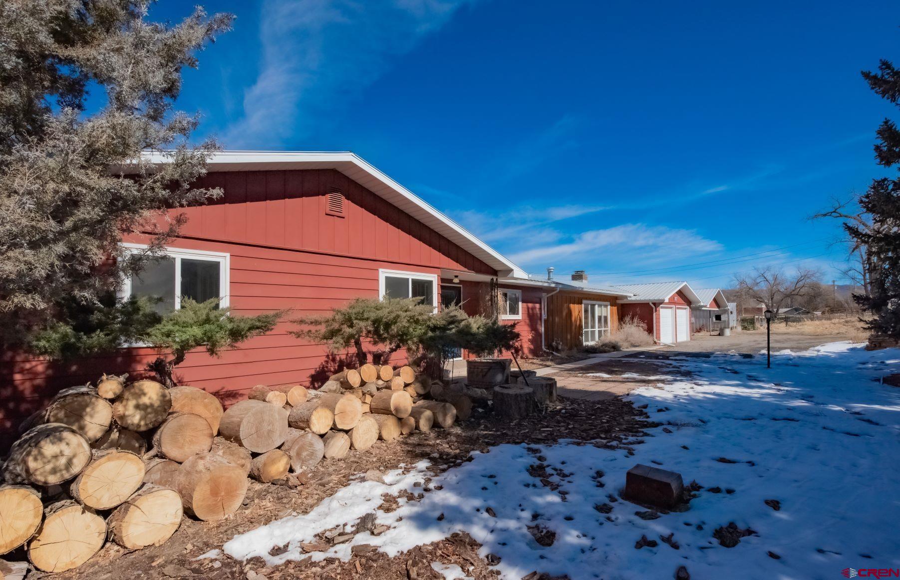 1875 Locust Road Montrose, CO 81401 - Photo 3 of 25 Gallery Image 3