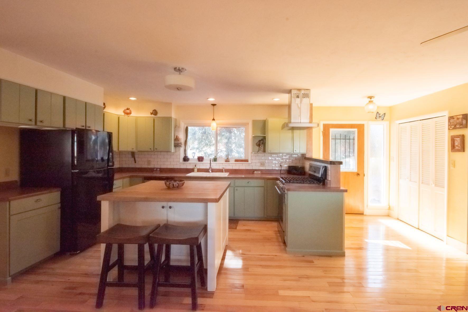 1875 Locust Road Montrose, CO 81401 - Photo 10 of 25 Gallery Image 10