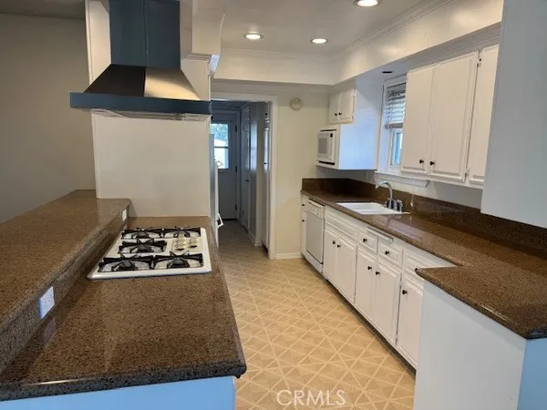 $1,495,000 | 4811 Highgrove Avenue, Torrance, CA 90505