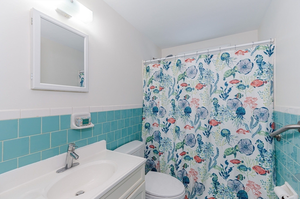19 Hillcrest Road Burlington, MA 01803 - Photo 14 of 42 Gallery Image 14