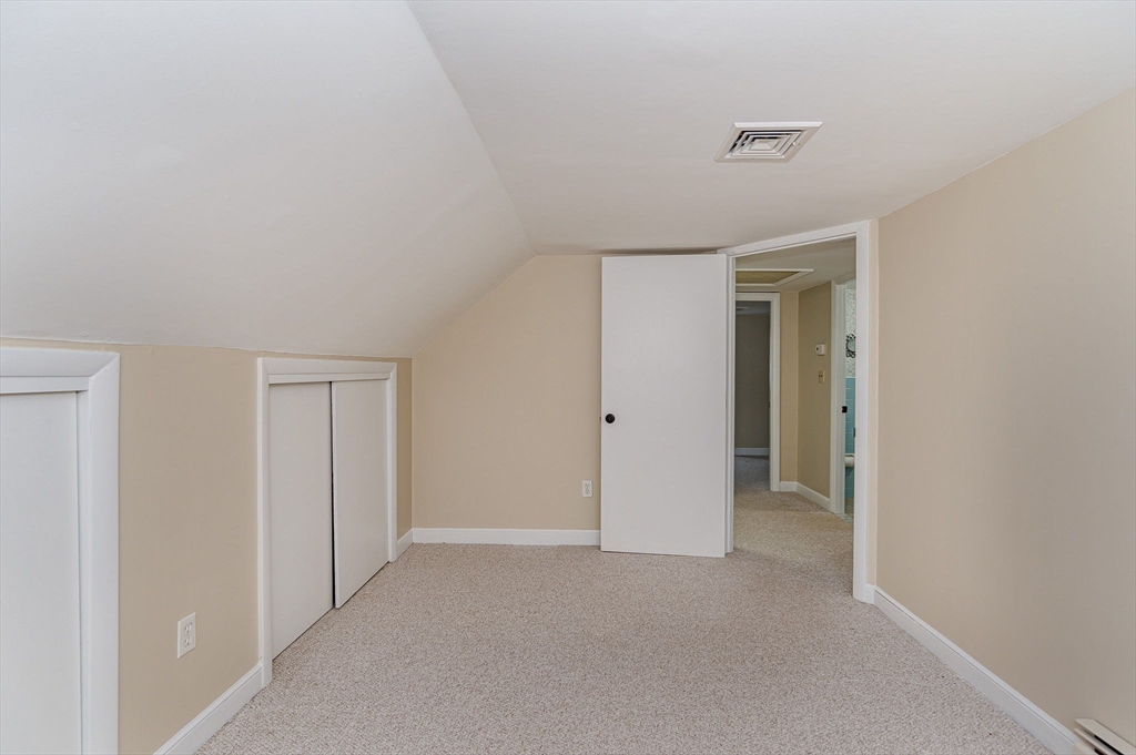 19 Hillcrest Road Burlington, MA 01803 - Photo 23 of 42 Gallery Image 23