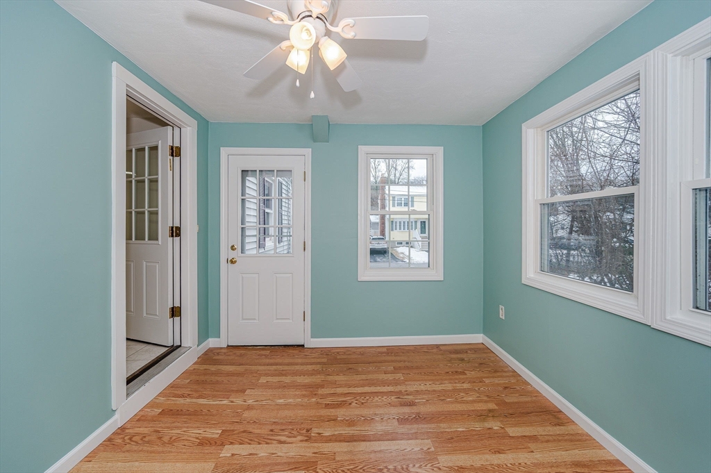 19 Hillcrest Road Burlington, MA 01803 - Photo 4 of 42 Gallery Image 4